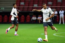 旺财28官网：续约1年！拜仁后防补丁获空前重视 2主力受伤变身香饽饽.